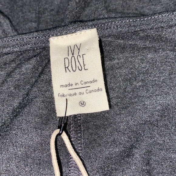 NWT: Ivy Rose | Woman’s 3/4 Sleeve Cowl Neck Top w/Draped Front - Size Medium - Picture 3 of 6